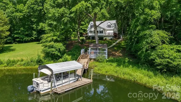8137 Rowe Street, Catawba, NC 28609