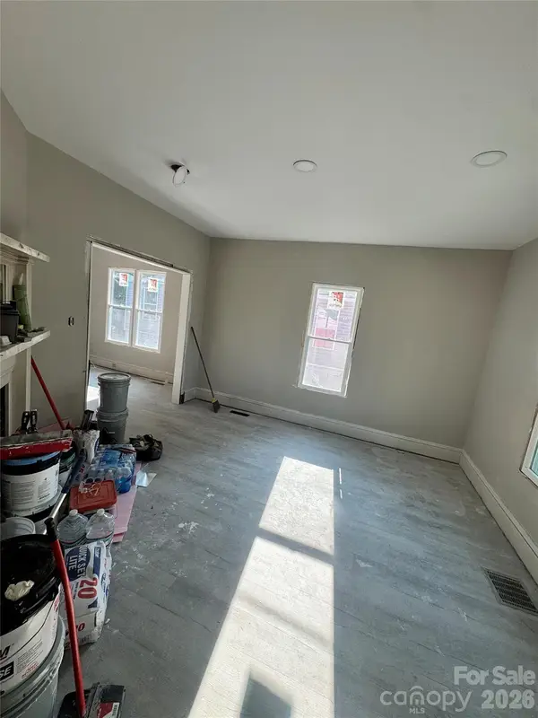 113 W D Street, Newton, NC 28658