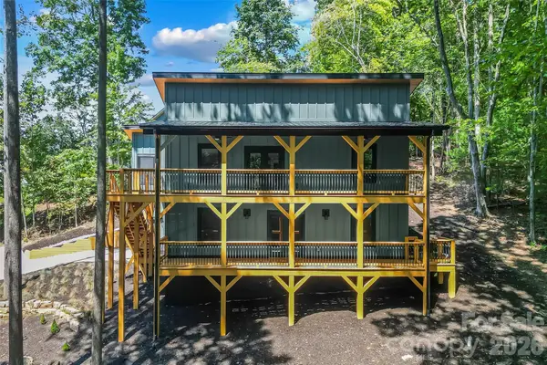276 Coopers Drive, Hendersonville, NC 28739