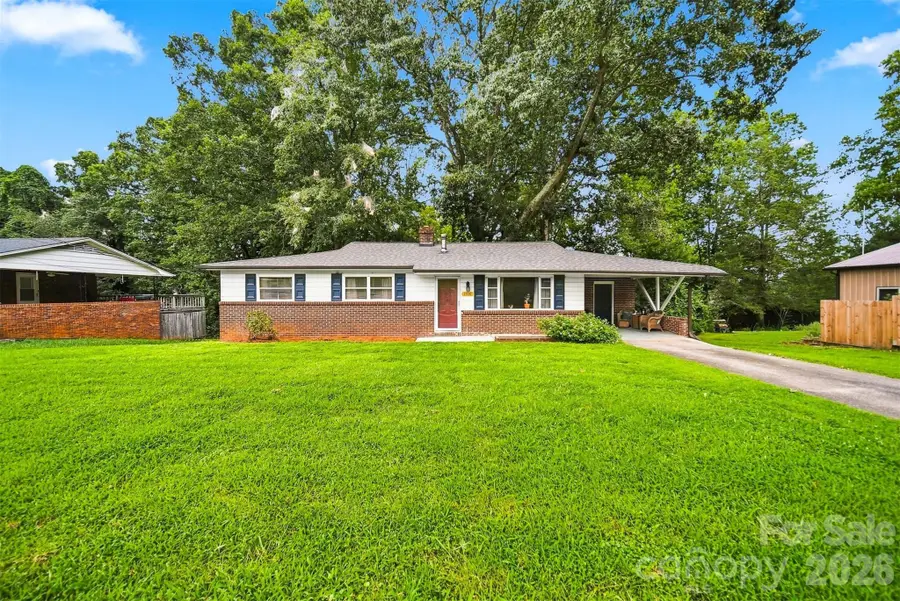 1920 30th Street Ne, Hickory, NC 28601 - #2
