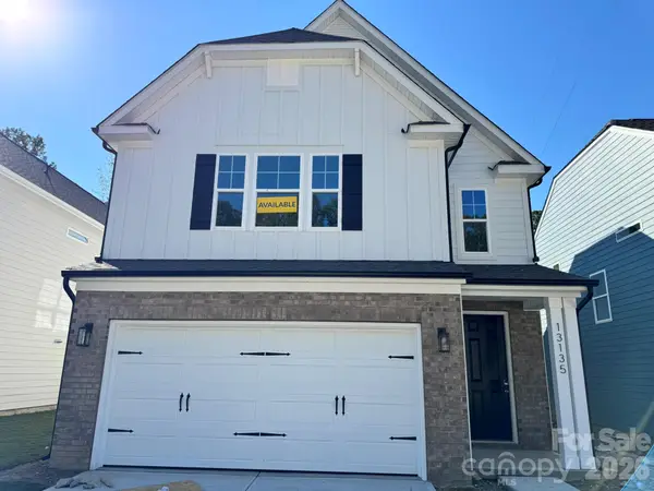13135 Foxberry Road, Charlotte, NC 28213