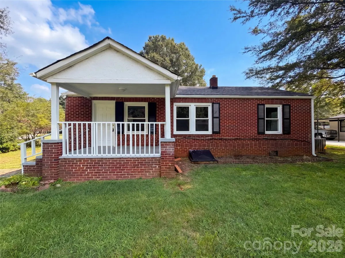 1006 Peachtree Road, Charlotte, NC 28216 - #1