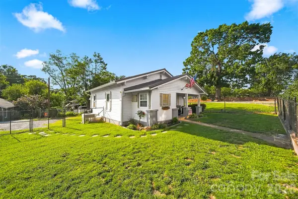 213 Colombo Street Nw, Valdese, NC 28690