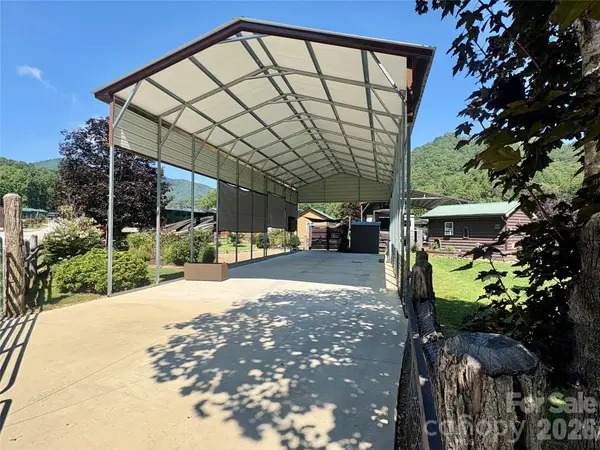415 Hyde Town Road #11, Robbinsville, NC 28771