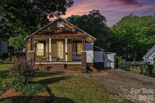 237 Simpson Drive Ne, Concord, NC 28025