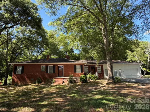 382 Alexis High Shoals Road, Dallas, NC 28034