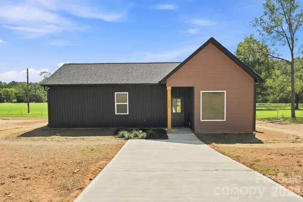 1515 Robin Road, Newton, NC 28658