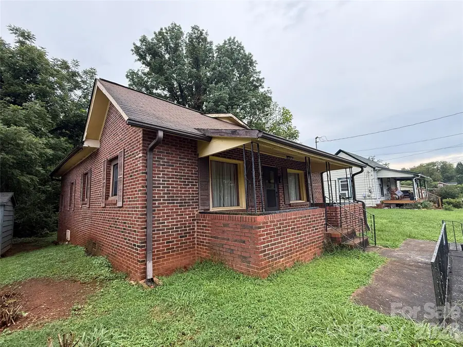 426 Bouchelle Street, Morganton, NC 28655 - #2