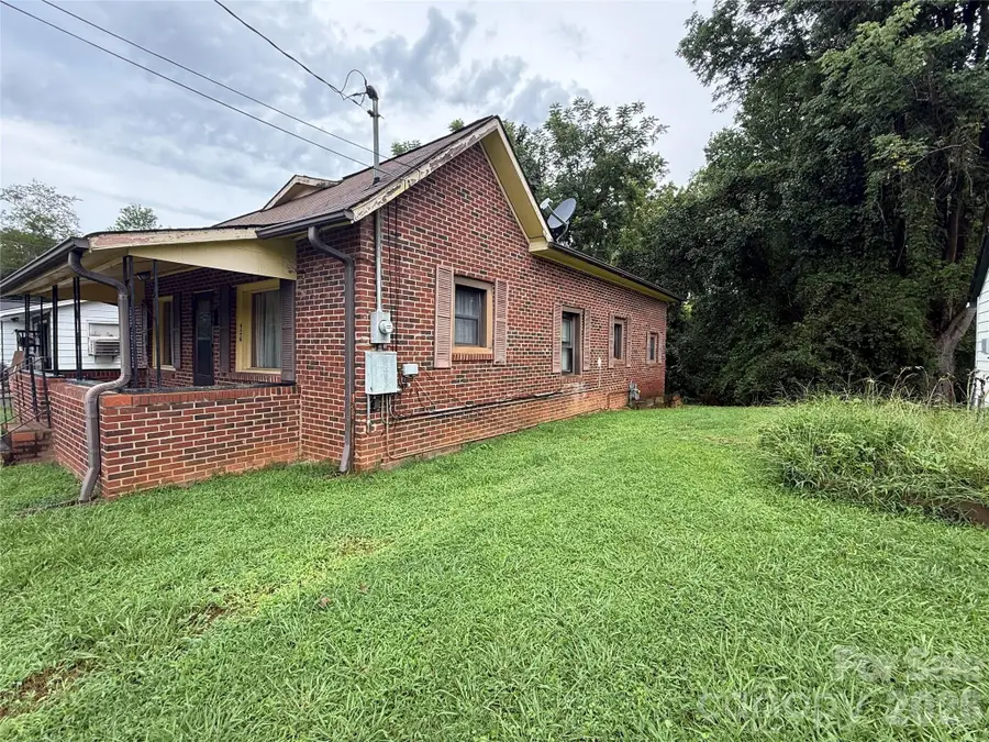 426 Bouchelle Street, Morganton, NC 28655 - #3