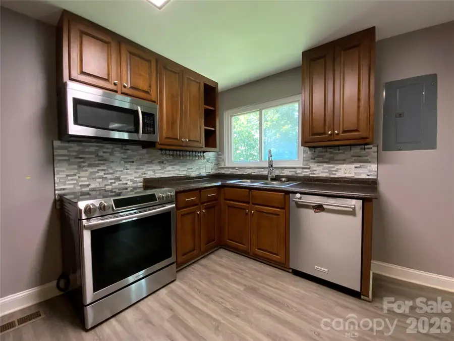 325 Glenwood Drive, Mooresville, NC 28115 - #3