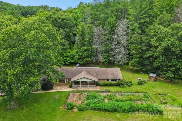 164 Pegg Road, Marshall, NC 28753
