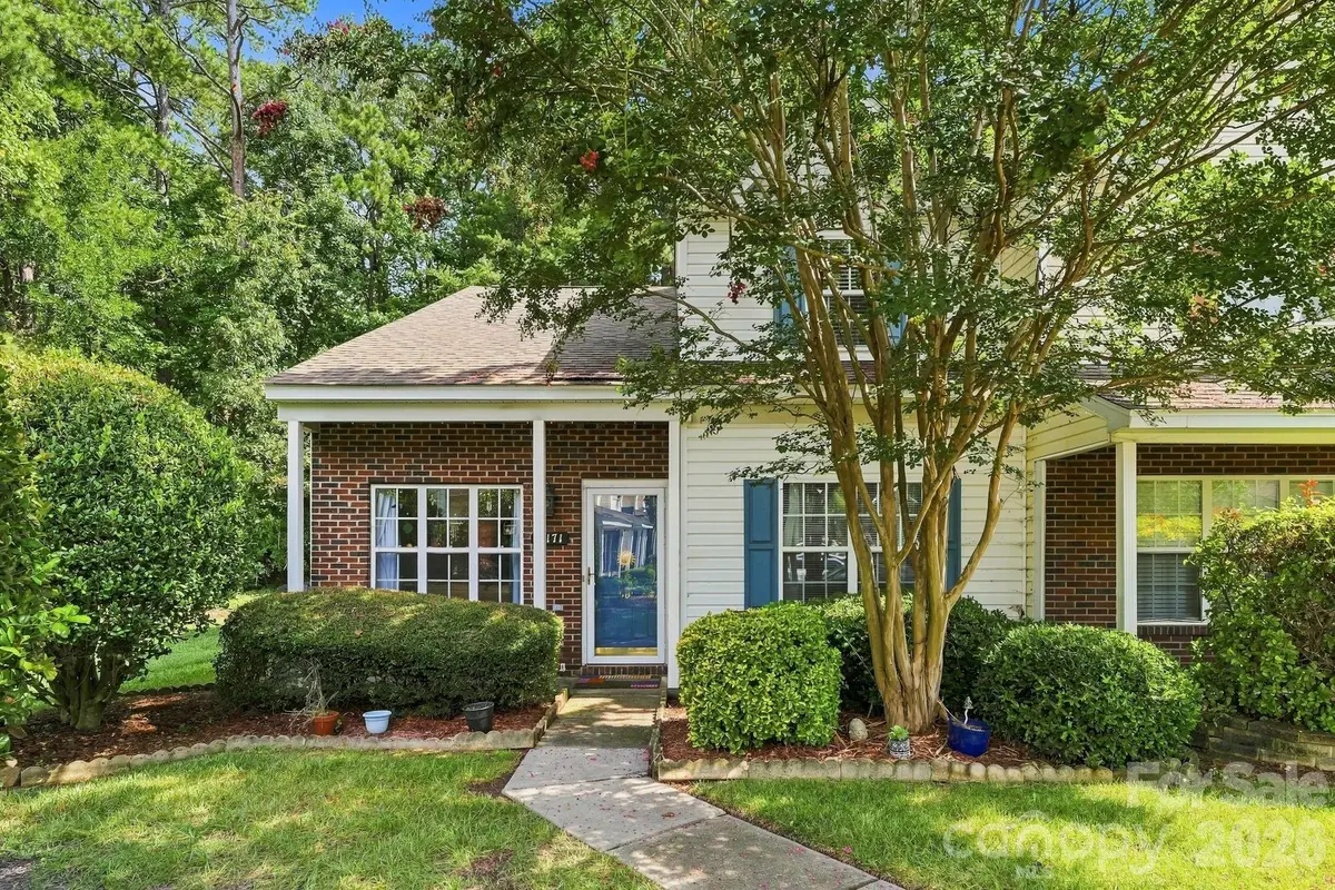 10171 Reindeer Way Lane, Charlotte, NC 28216 - #1