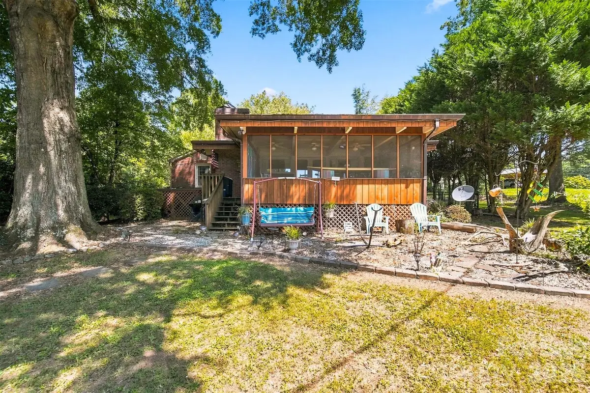 35 Loudonya Lane, Hickory, NC 28601 - #1