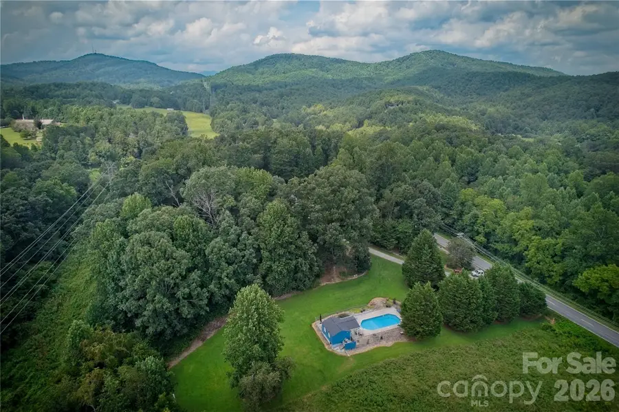 846 Old Us 221 Highway S, Marion, NC 28752 - #2