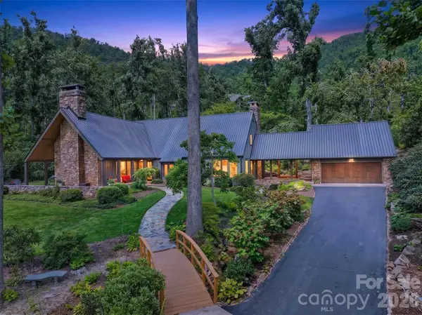 299 Webb Cove Road, Asheville, NC 28804