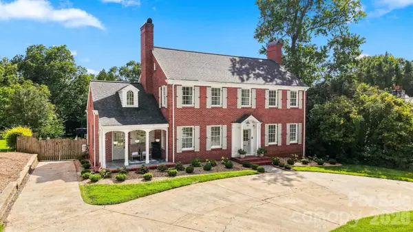 525 2nd Avenue Nw, Hickory, NC 28601