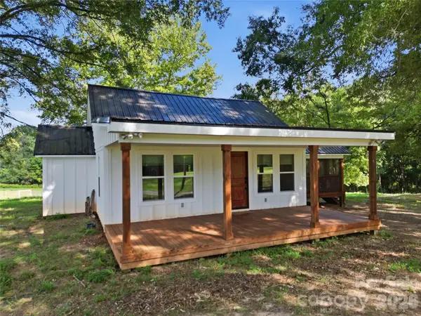 594 Rash Road, Olin, NC 28660