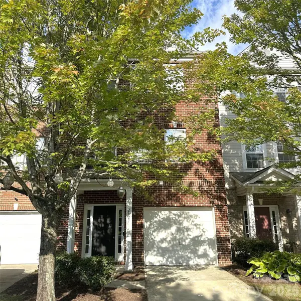 2627 Early Flight Drive, Charlotte, NC 28262