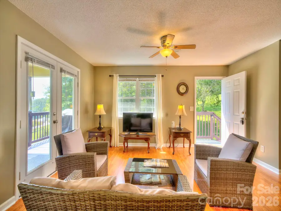 38 Country Lane #33, Franklin, NC 28734 - #3