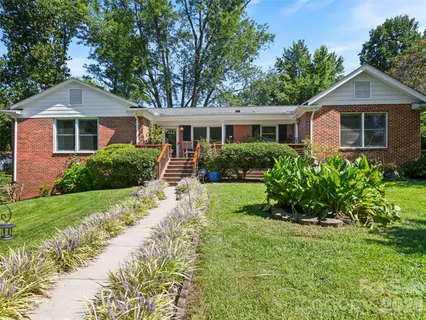101 Castlerock Drive, Asheville, NC 28806