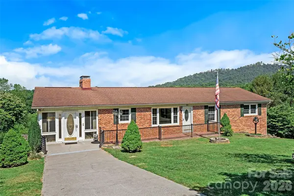 54 Terrace Drive, Weaverville, NC 28787