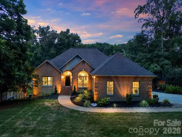 388 Ponderosa Circle, Mooresville, NC 28117