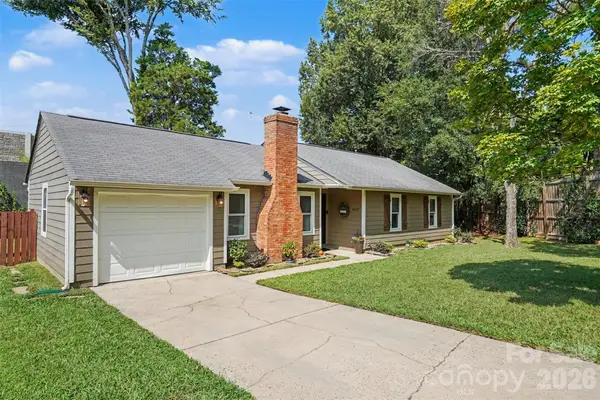 11407 Treebark Drive, Pineville, NC 28134