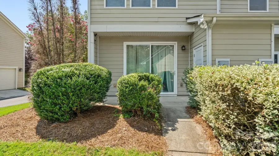 3134 Bending Birch Place, Charlotte, NC 28206 - #3
