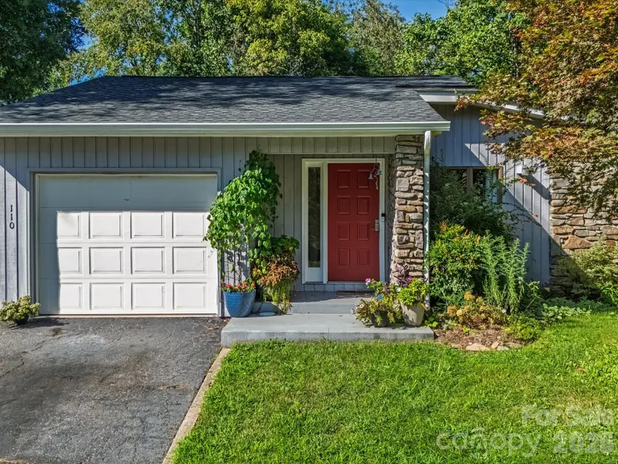 110 Aurora Drive, Asheville, NC 28805 - #2
