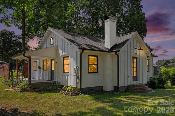 801 W Catawba Avenue, Mount Holly, NC 28120
