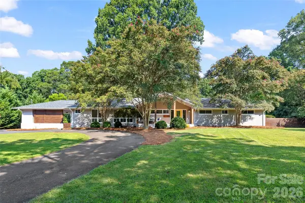 1222 Burtonwood Circle, Charlotte, NC 28212
