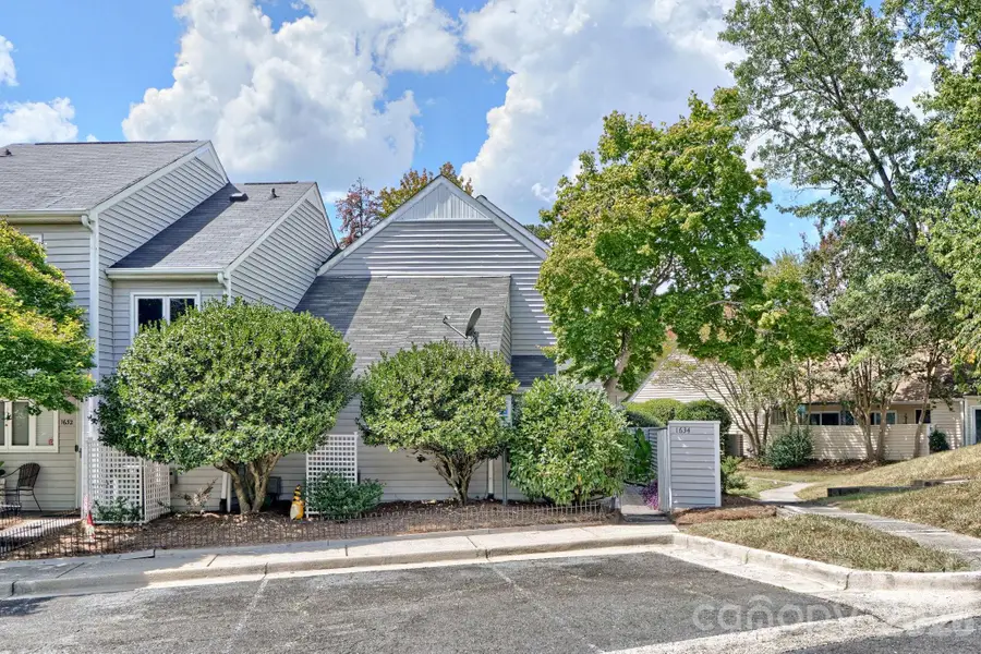 1634 Hollow Drive #D, Charlotte, NC 28212 - #2