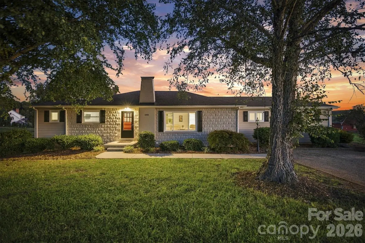 4820 16th Street Drive Ne, Hickory, NC 28601 - #1