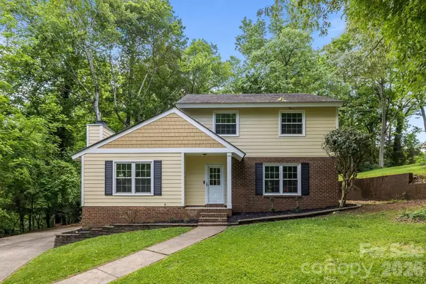 6713 William Harry Court, Charlotte, NC 28211