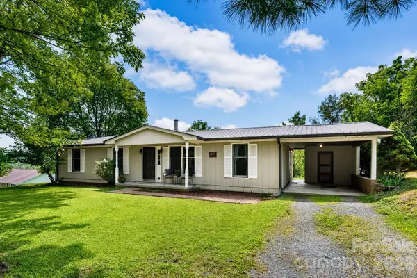 1057 Skyway Drive, Marshall, NC 28753