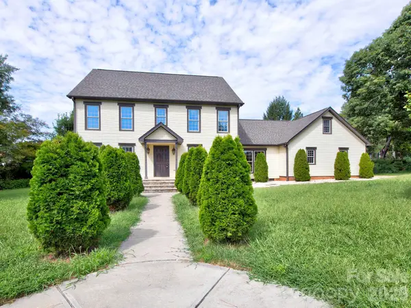 1401 Heatherloch Drive, Gastonia, NC 28054