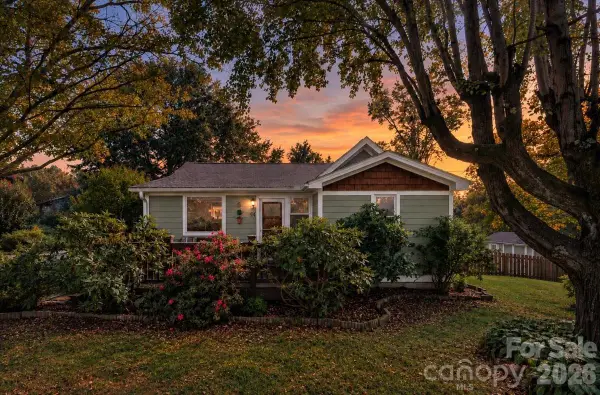 94 Pressley Avenue, Brevard, NC 28712