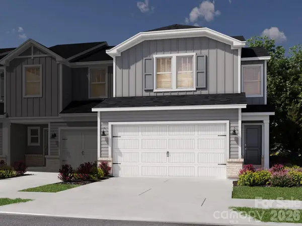 8220 Hidden Springs Trail, Charlotte, NC 28216