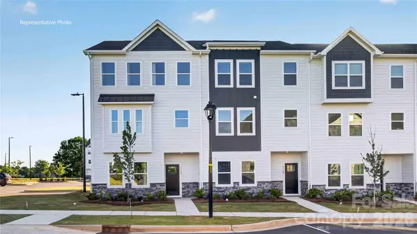 212 E Morehouse Avenue #TWNH A, Mooresville, NC 28117