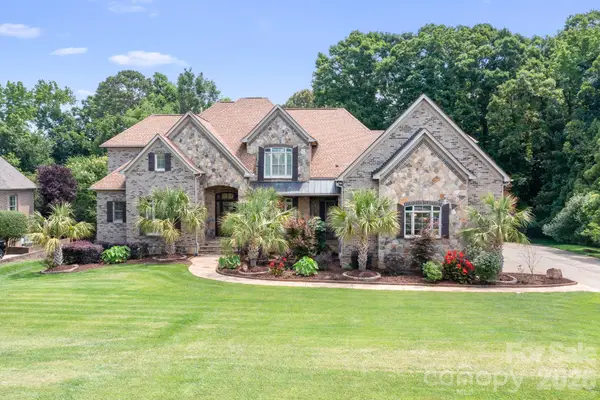 2215 Whiskery Drive, Waxhaw, NC 28173
