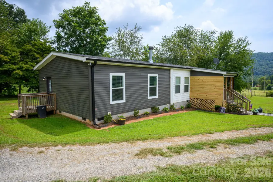 324 Plemmons Place, Marion, NC 28752 - #2