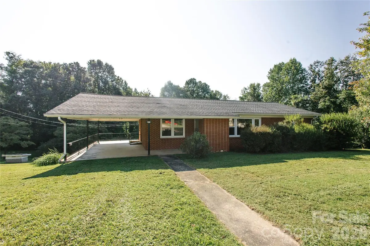 136 Marion Street, Marion, NC 28752 - #1