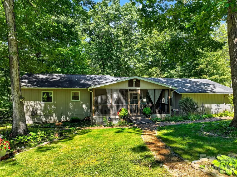 42 Timothy Lane, Candler, NC 28715 - #3