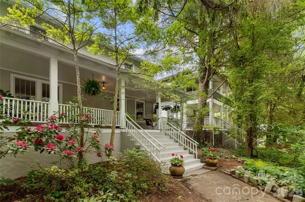 57 Conestee Street, Asheville, NC 28801