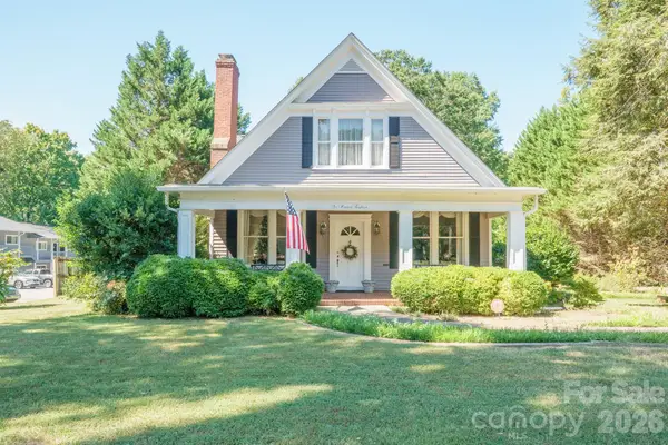 618 S Aspen Street, Lincolnton, NC 28092