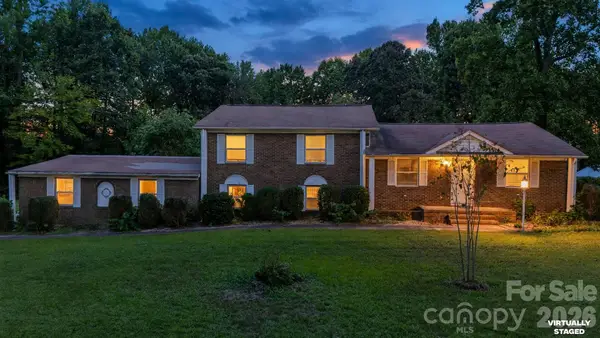 1476 Charlotte Highway, Mooresville, NC 28115