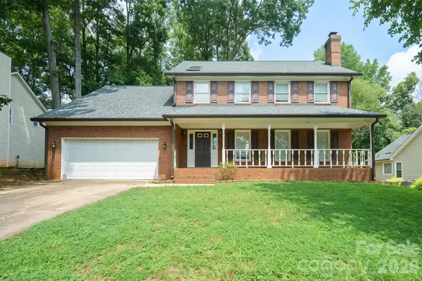 7801 Bridle Court, Charlotte, NC 28216