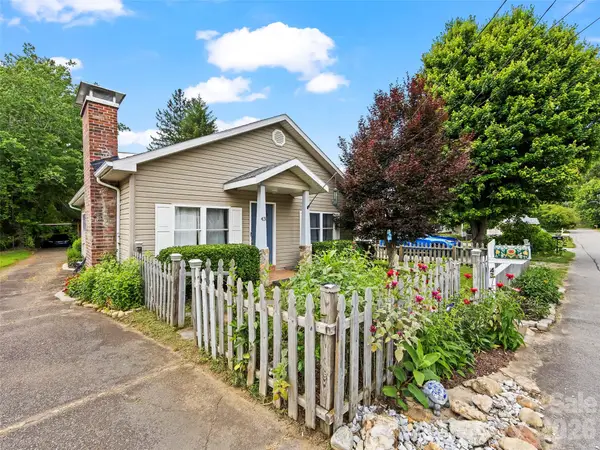 43 Avery Street, Waynesville, NC 28786