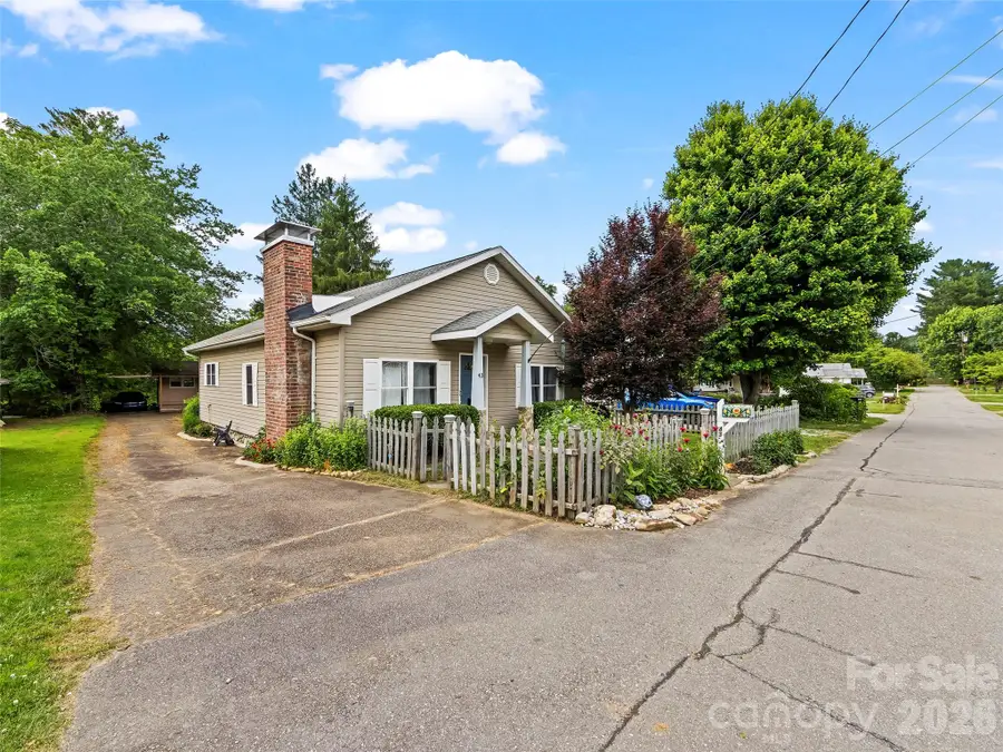 43 Avery Street, Waynesville, NC 28786 - #2