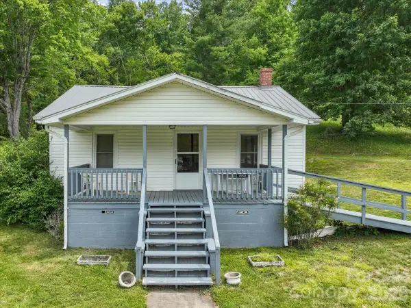659 Newdale Church Road, Burnsville, NC 28714